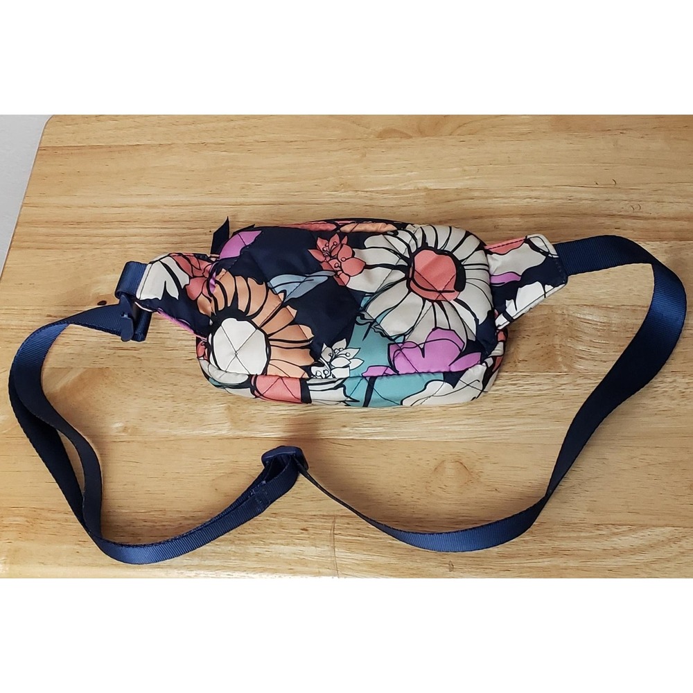 Vera Bradley Belt Bag Womens Floral Quilted Fanny Pack Travel‎ Navy Multi Color